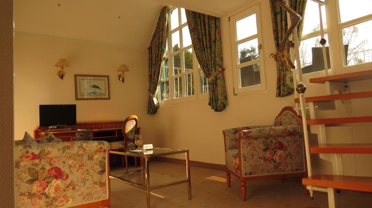 Park Hotel am Schloss - Housity
