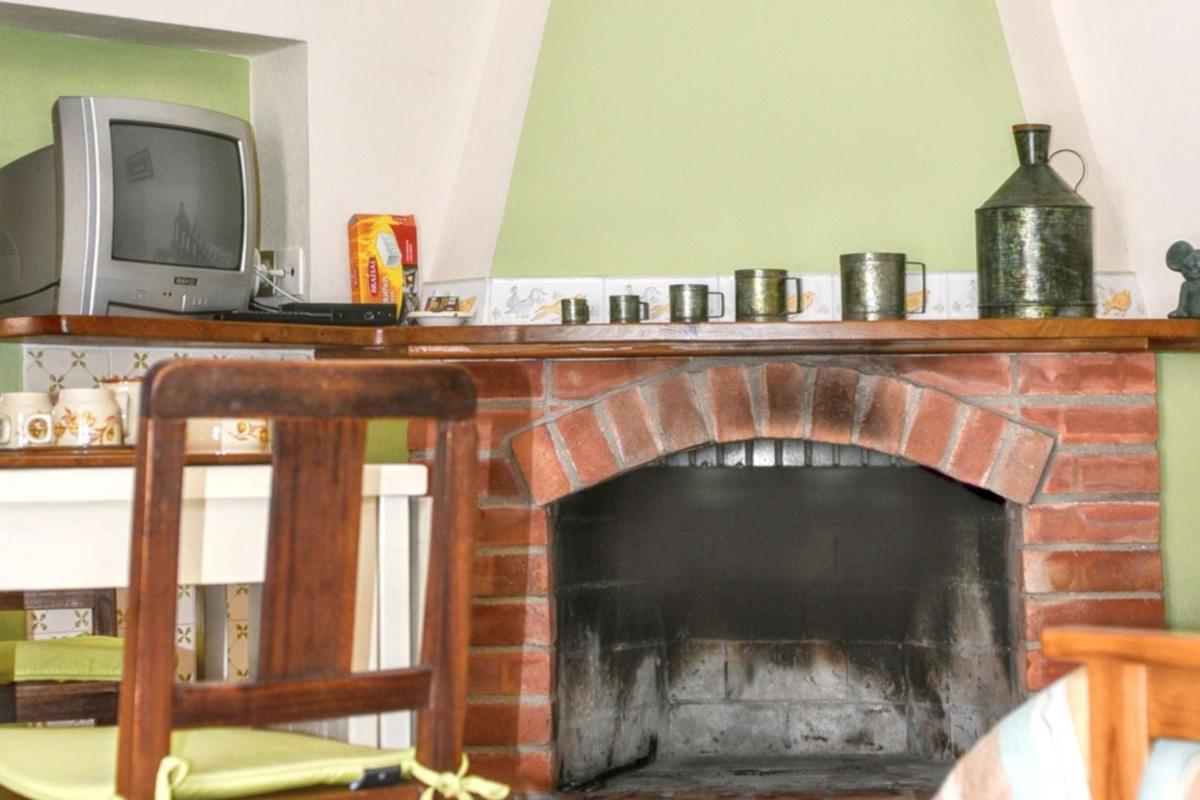 Comfortable house in Porto de Mos 45 m² with shared pool - Housity