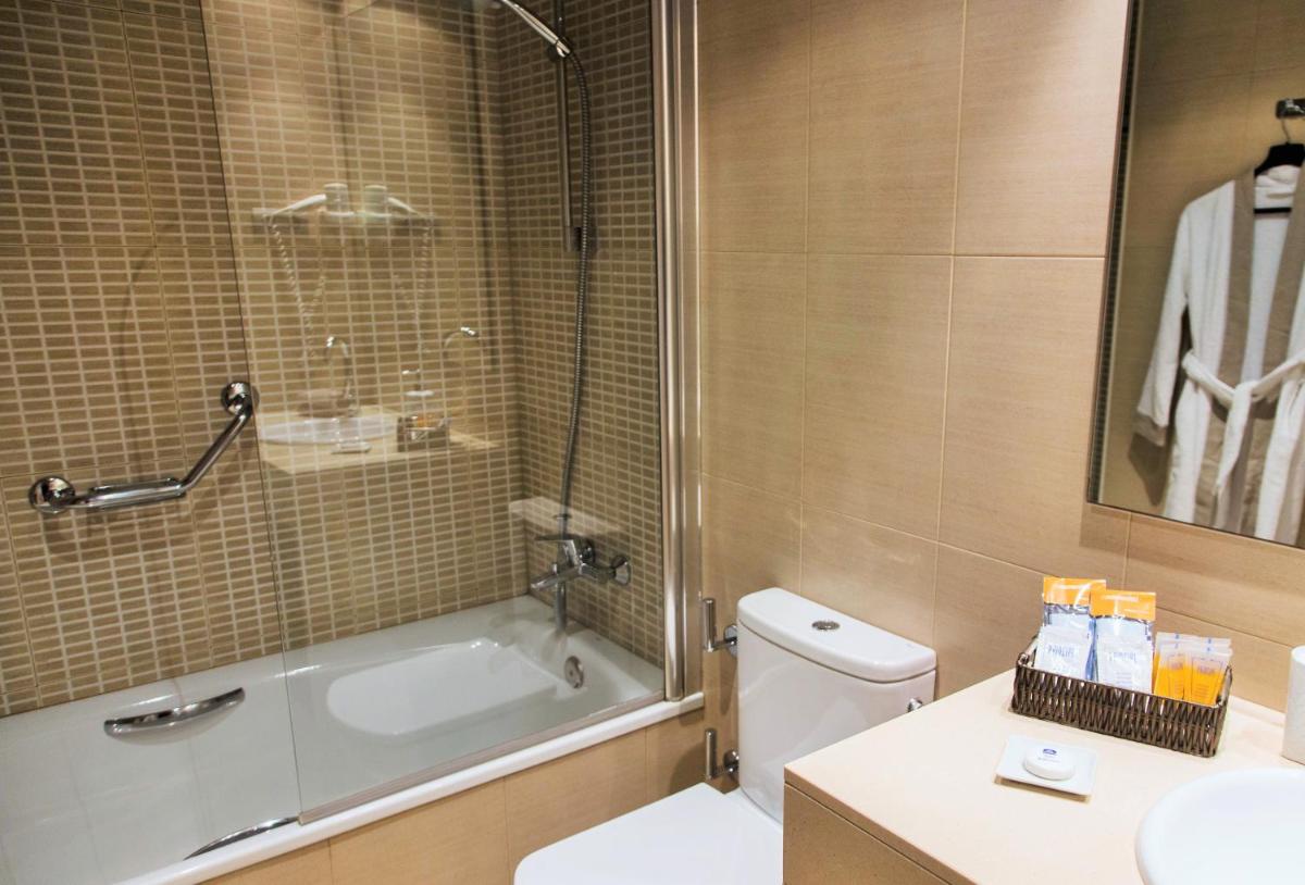 Apartaments Maritim - Housity