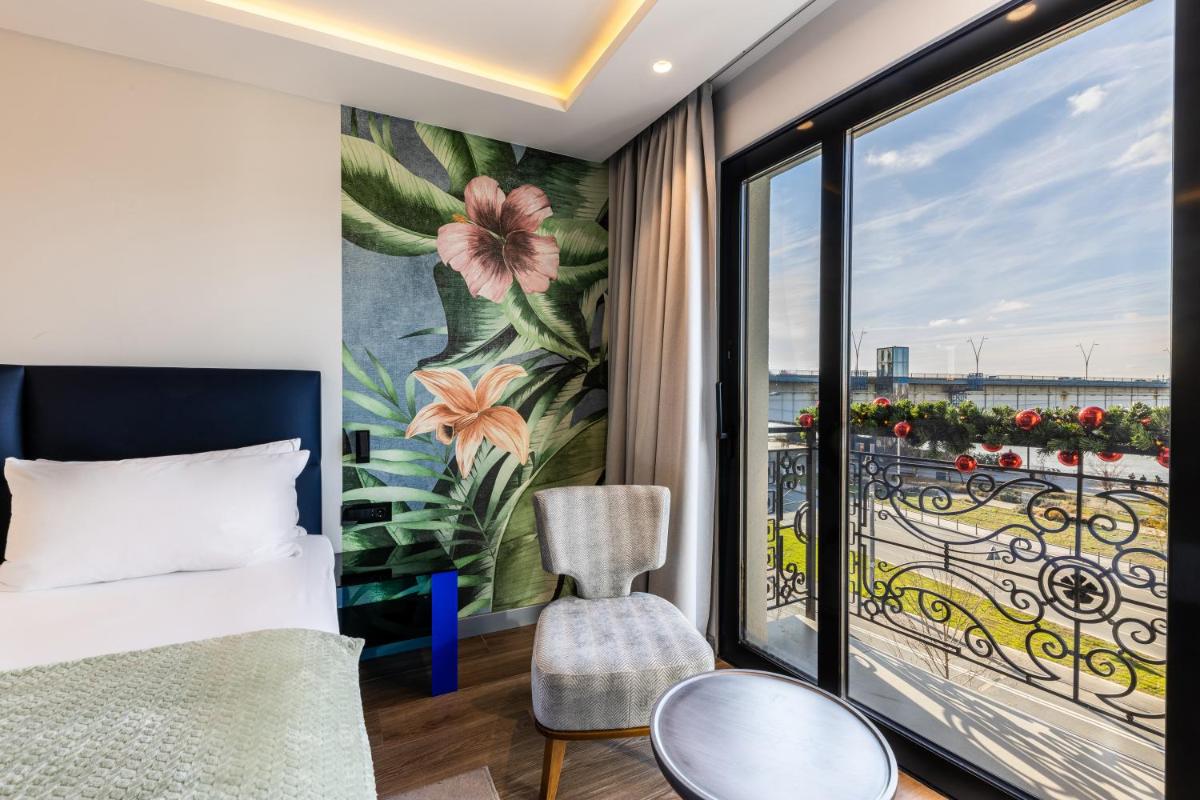 Calisi Hotel - Hizvo