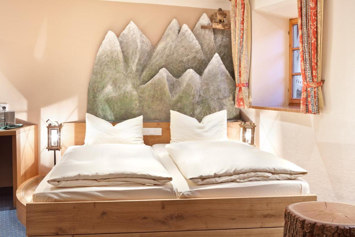 Gasthof Falkenstein - Metzgerei Schwaiger - - Housity