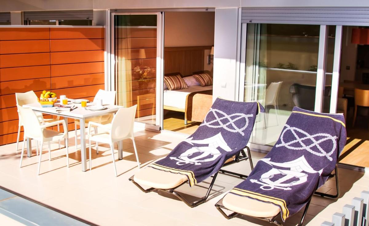 Apartaments Maritim - Housity