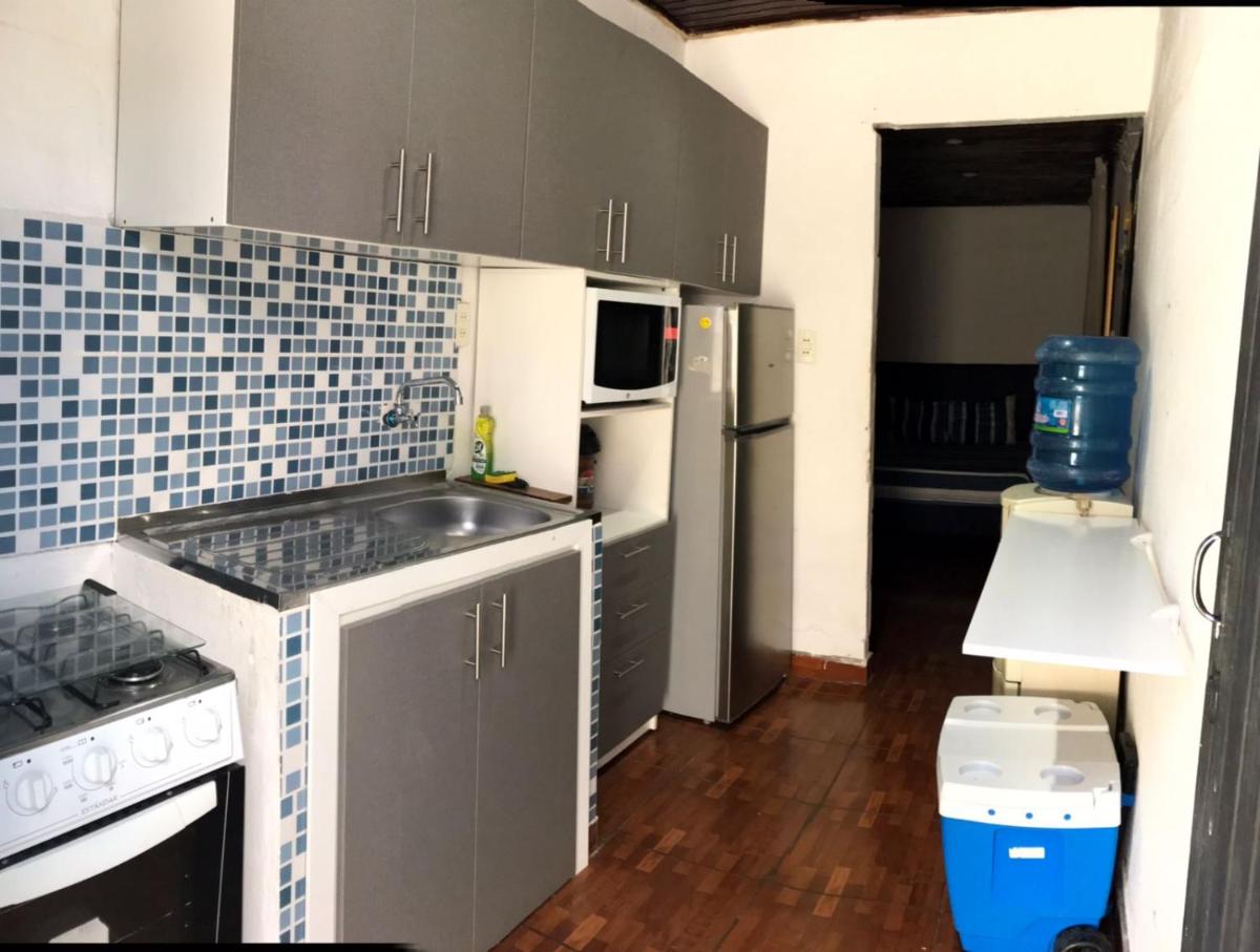 Casa mono ambiente y piscina. - Housity