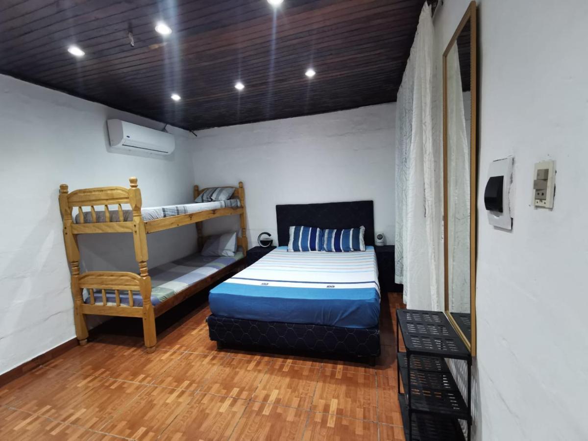 Casa mono ambiente y piscina. - Housity