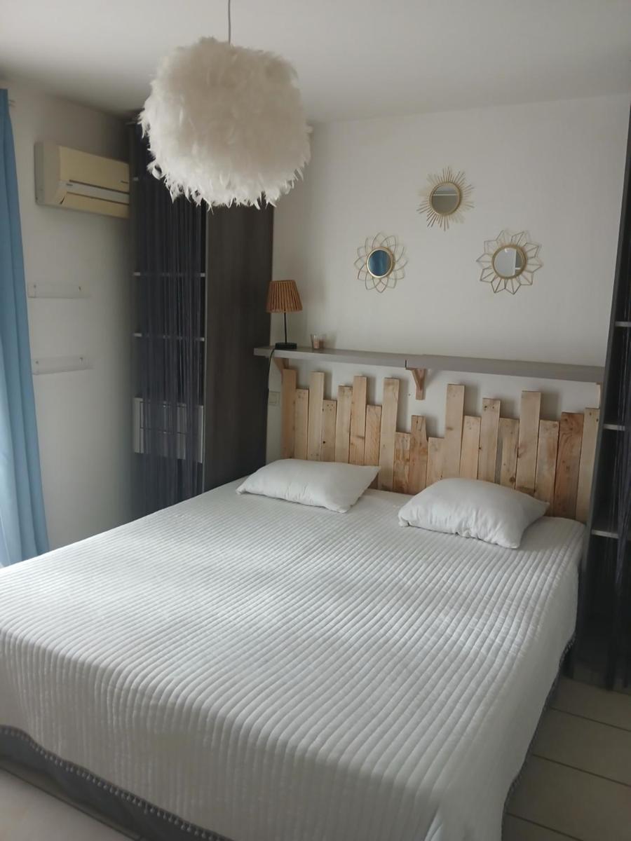 T3 duplex malibu village pass piscine en supplément 2 a 8 personnes - Housity