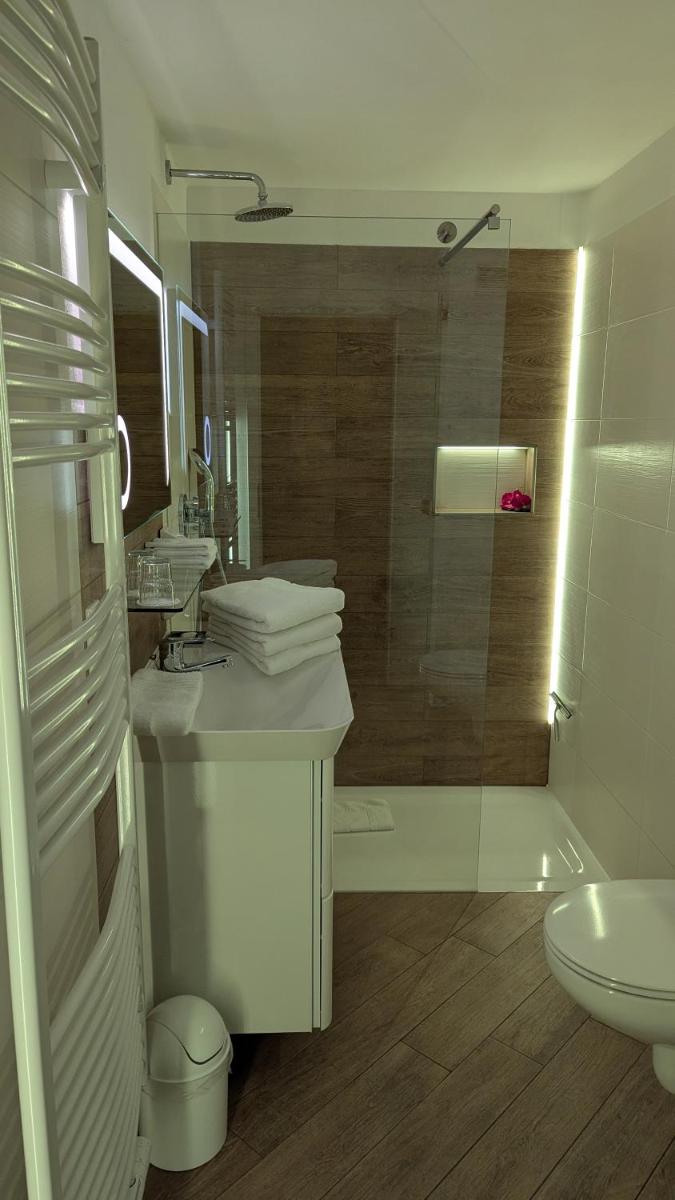Appartement am Teich - Housity