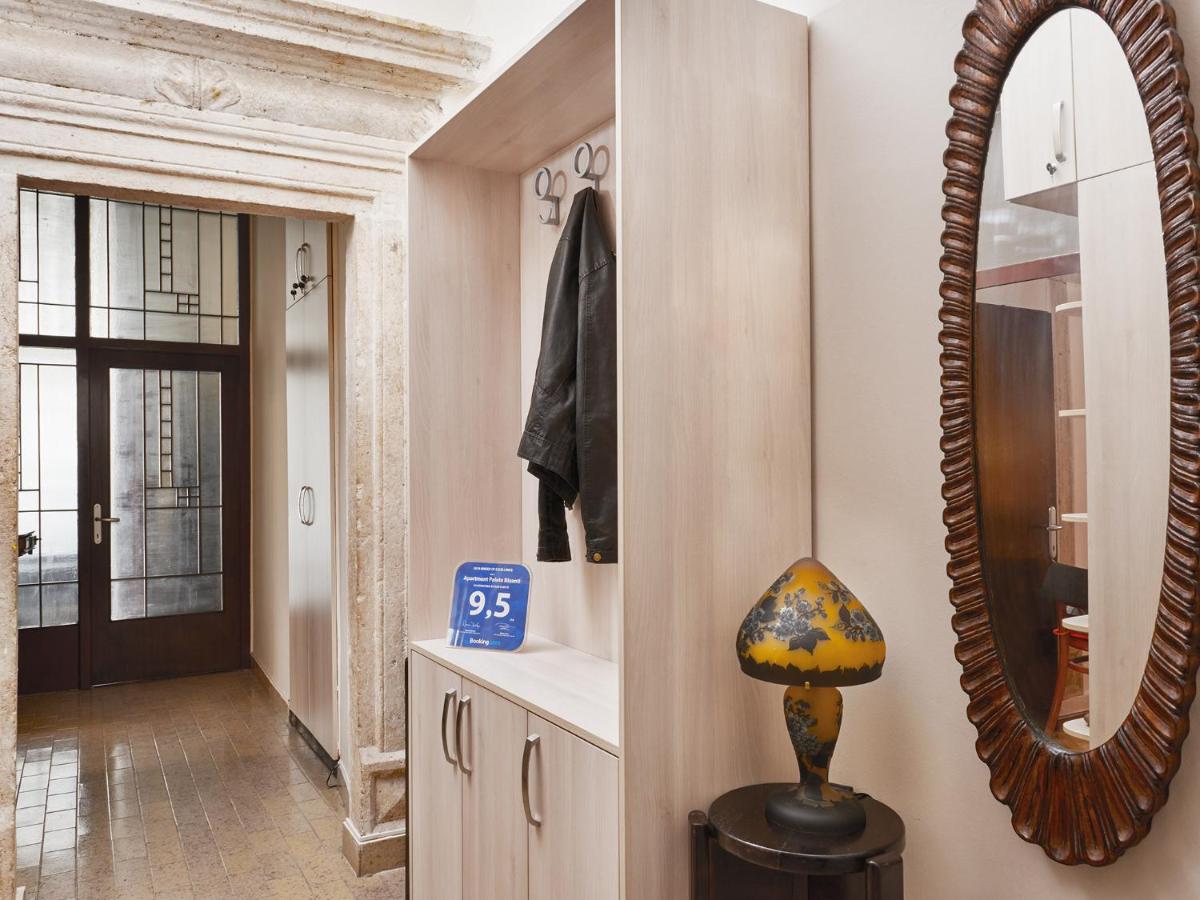 Apartment Palata Bizanti - Housity