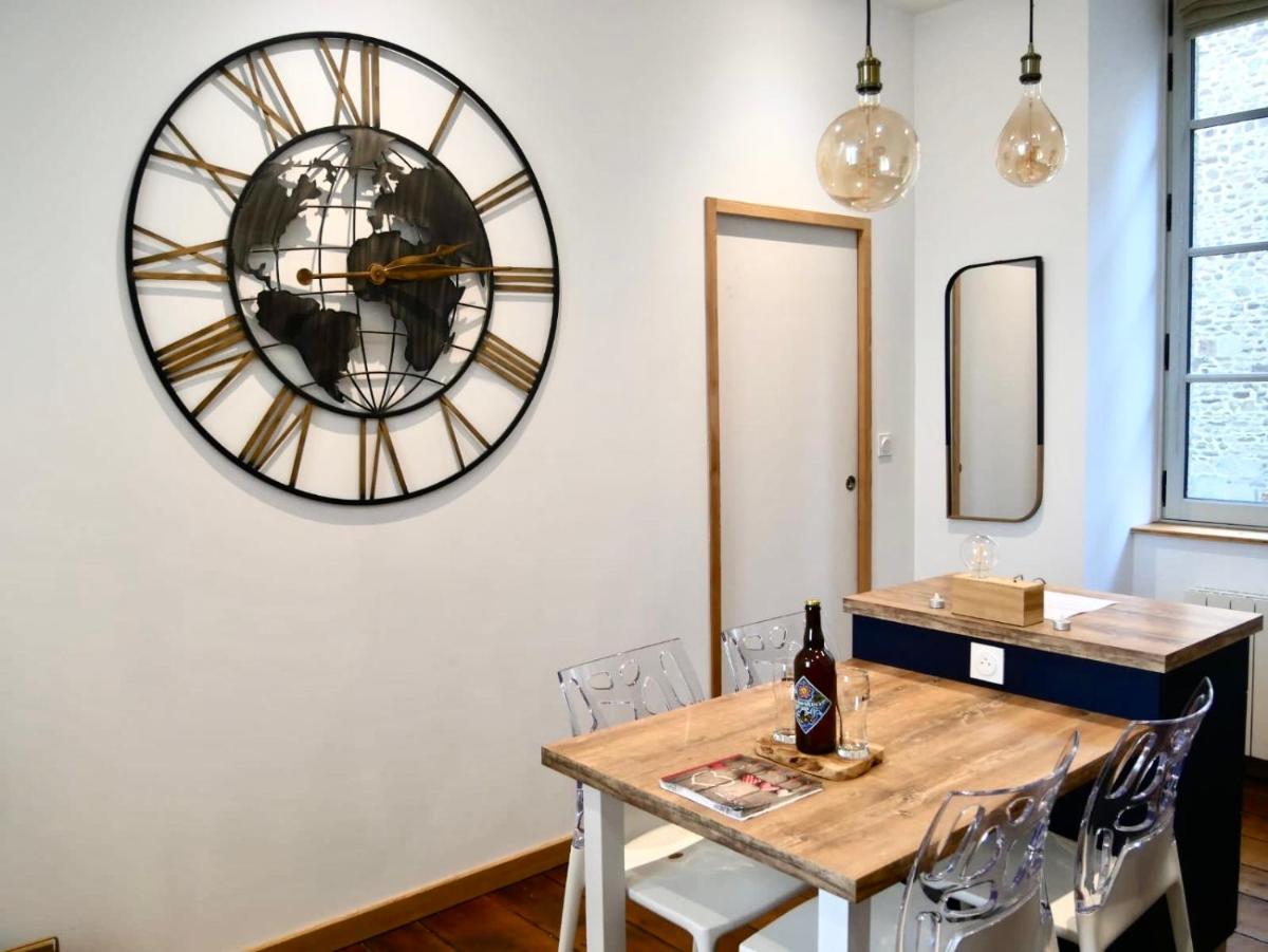 Profitez d'une douce nuit avec jacuzzi - Housity