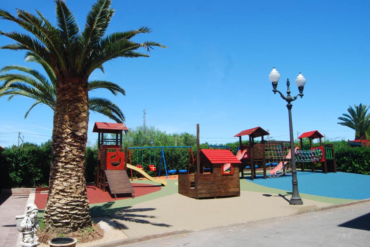 Hotel Piedra - Housity
