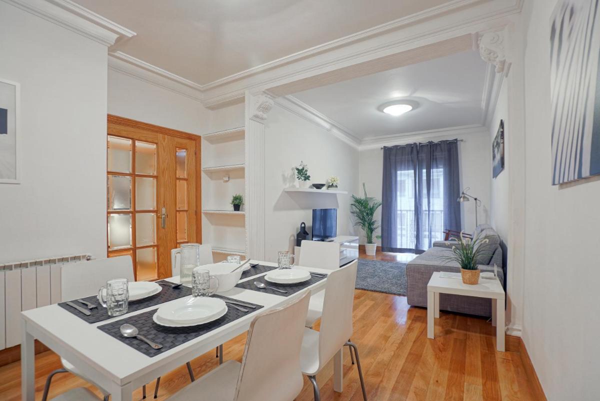 SanSebastianForYou / Zabaleta Apartment - Housity