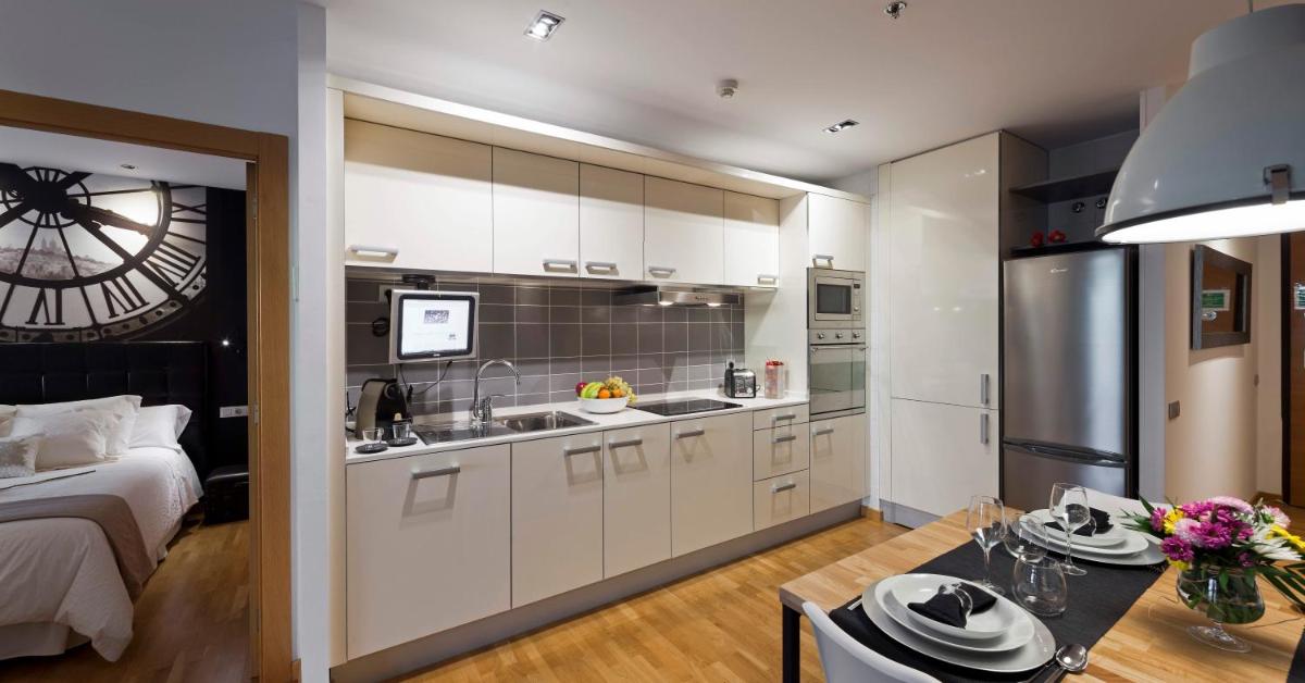 Apartament Barcelona Congress - Housity