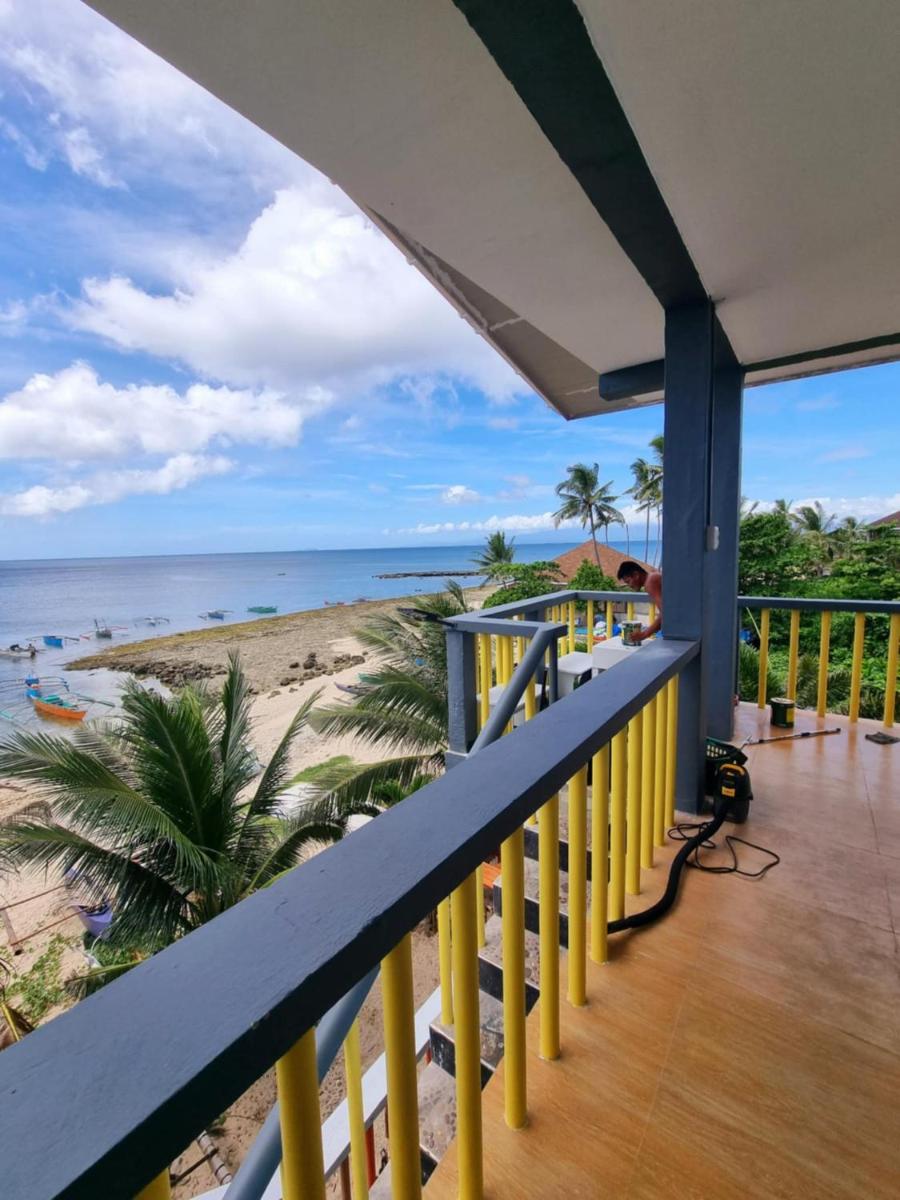 Kobe's Beachfront Haven - Housity