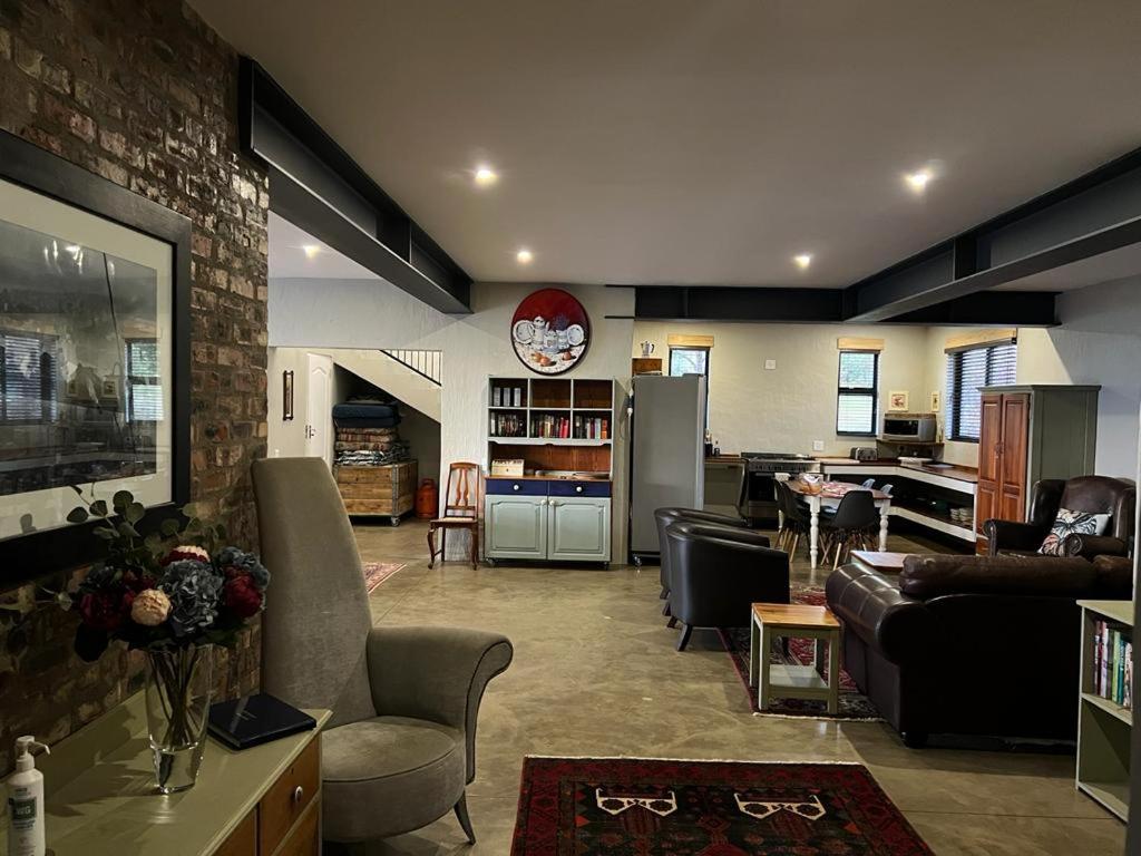 The Oaktree House - Housity