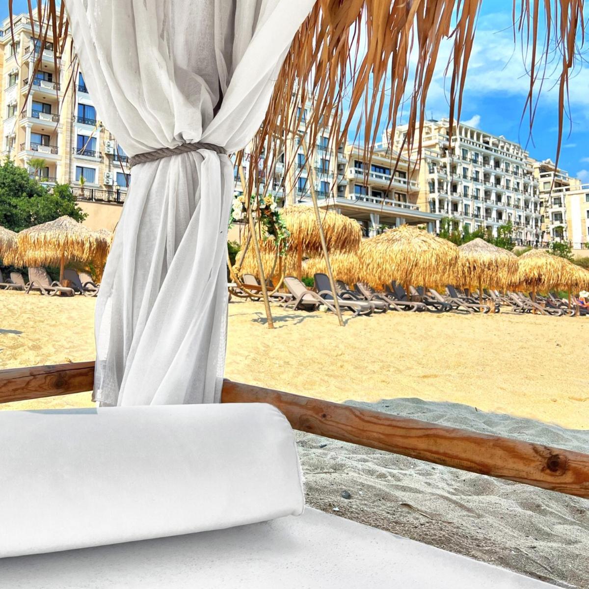 Onyx Beach Residence - Free Parking & Beach Access - Housity