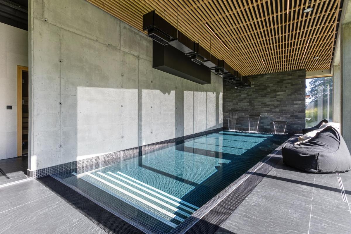 XYZ eXtreme You Zen - Housity