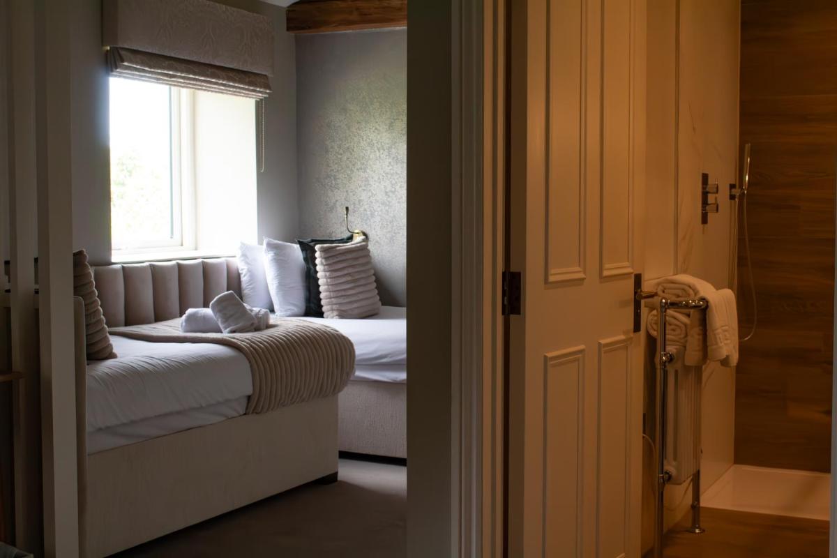 Manor House Hotel - Housity