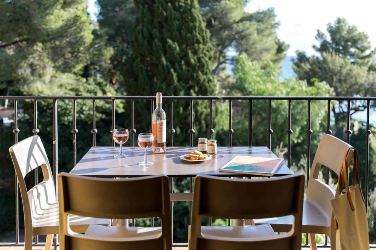 Balcon ou terrasse dans l'établissement La Résidence du Bailli