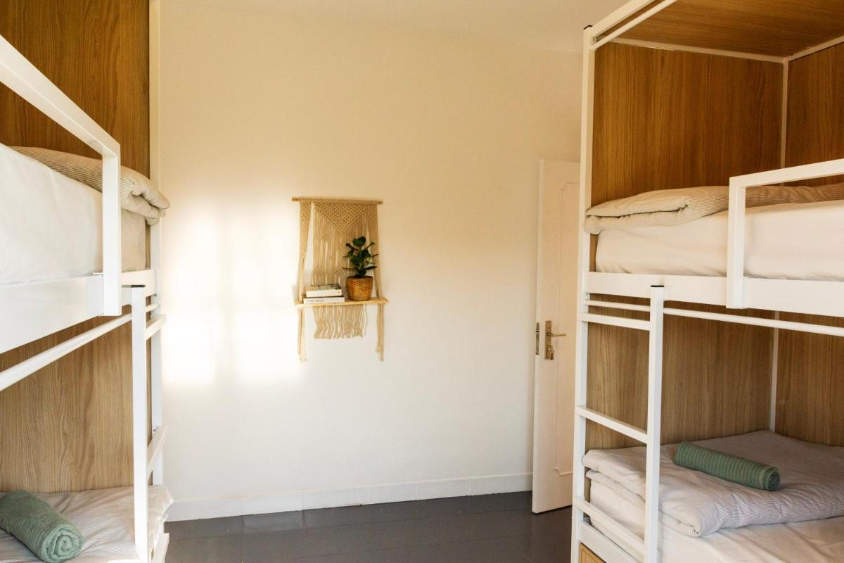 The Lighthouse Hostel - Housity