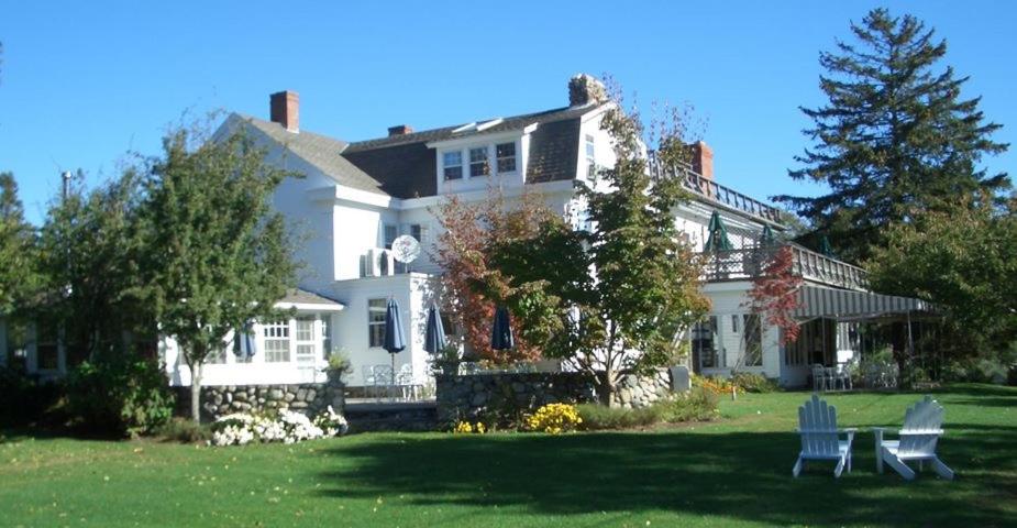Shelter Harbor Inn - Housity
