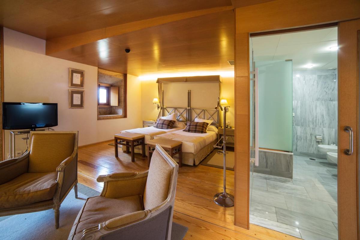 Un baño de Parador de Santo Estevo