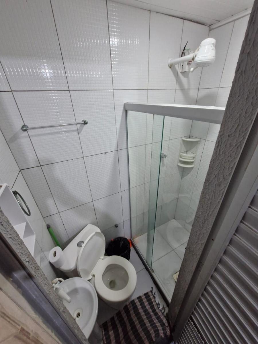 Kitnets com AR Condicionado na Praia - Housity