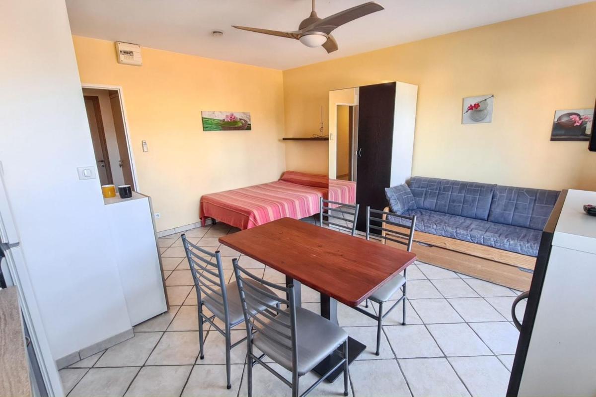 Studio charmant a Hyeres avec barbecue 22 m² - Housity