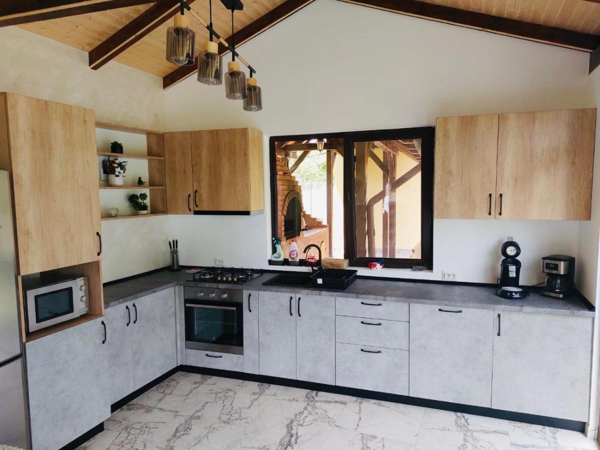 Casa Pescarului JIM - Housity