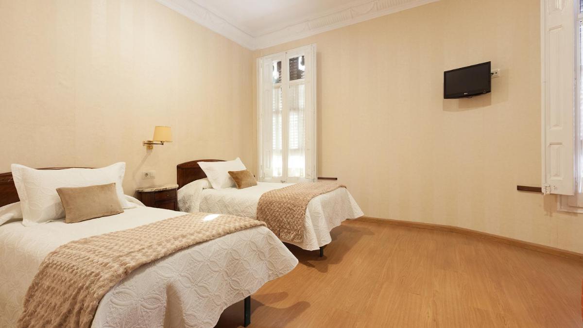 Hostal Oliva - Housity