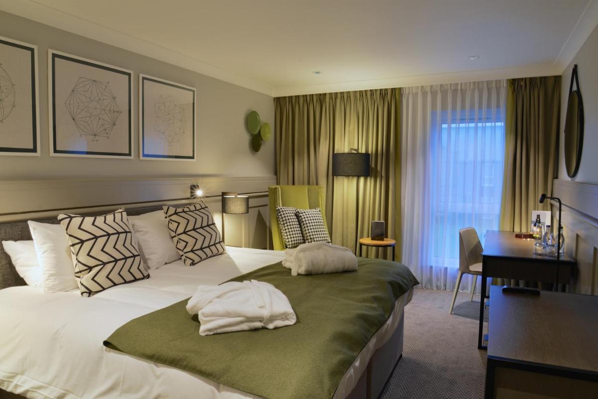 De Vere Cranage Estate - Housity