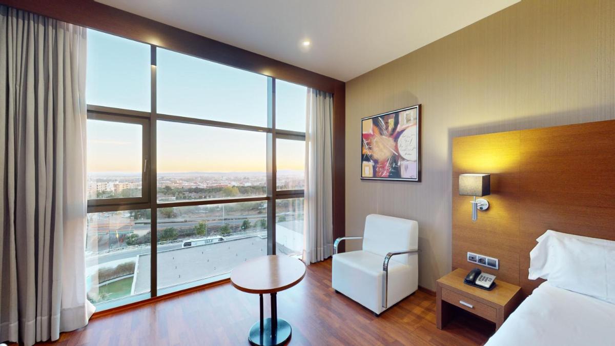 Zona de estar de AZZ Valencia Congress Hotel & Spa