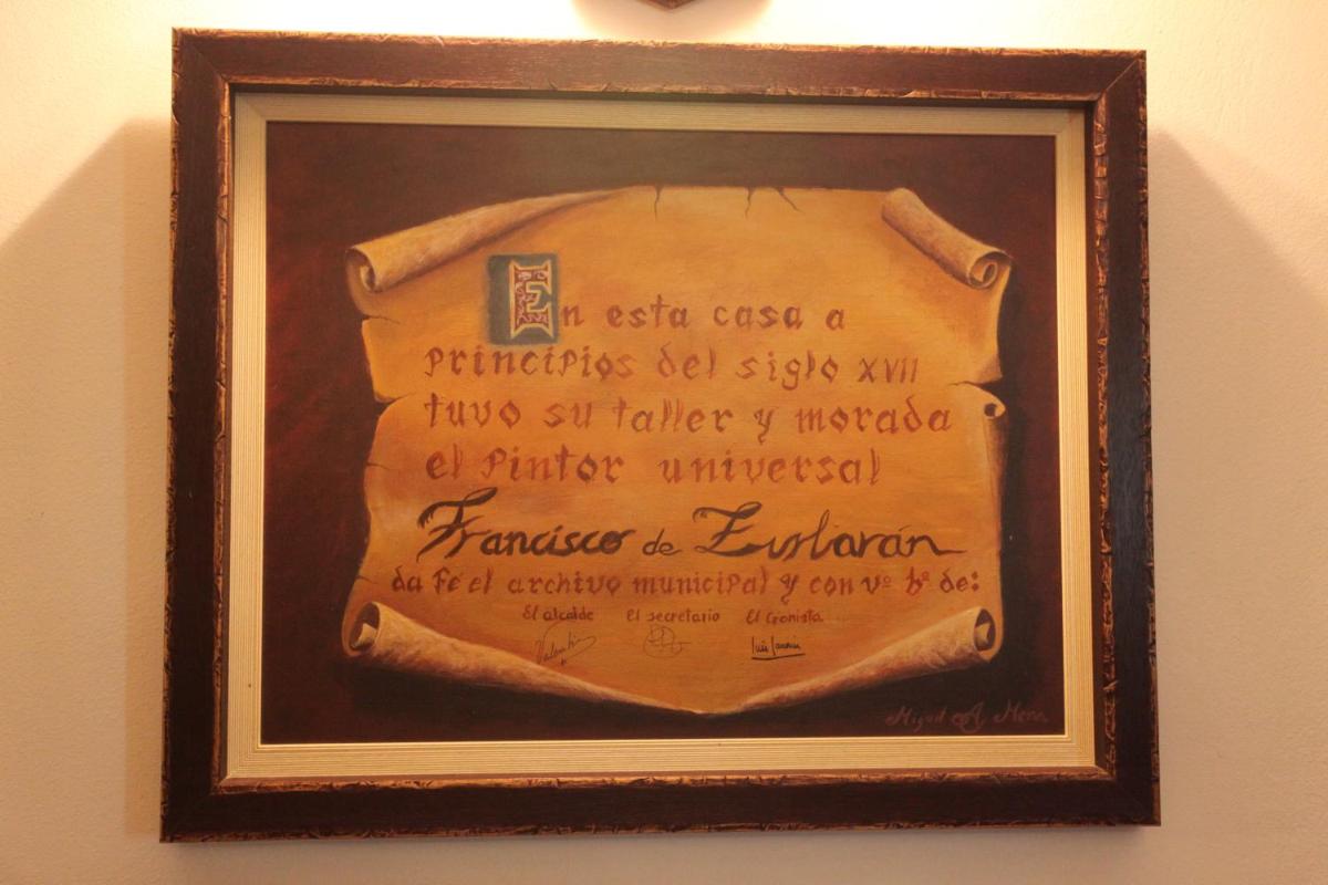 Hostal Zurbaran - Housity