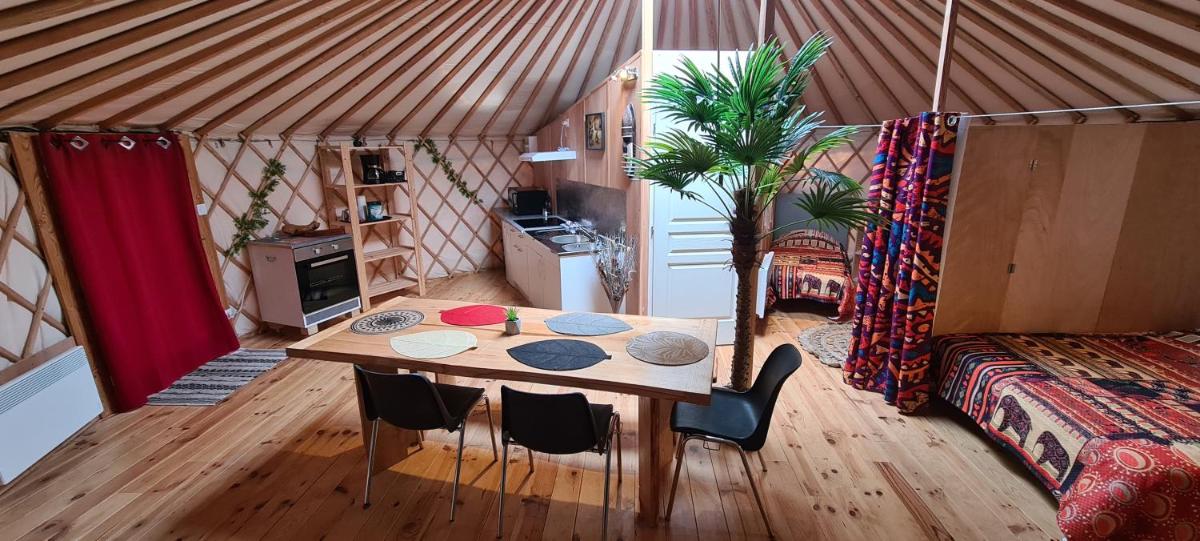 Au bois de Mars - Housity