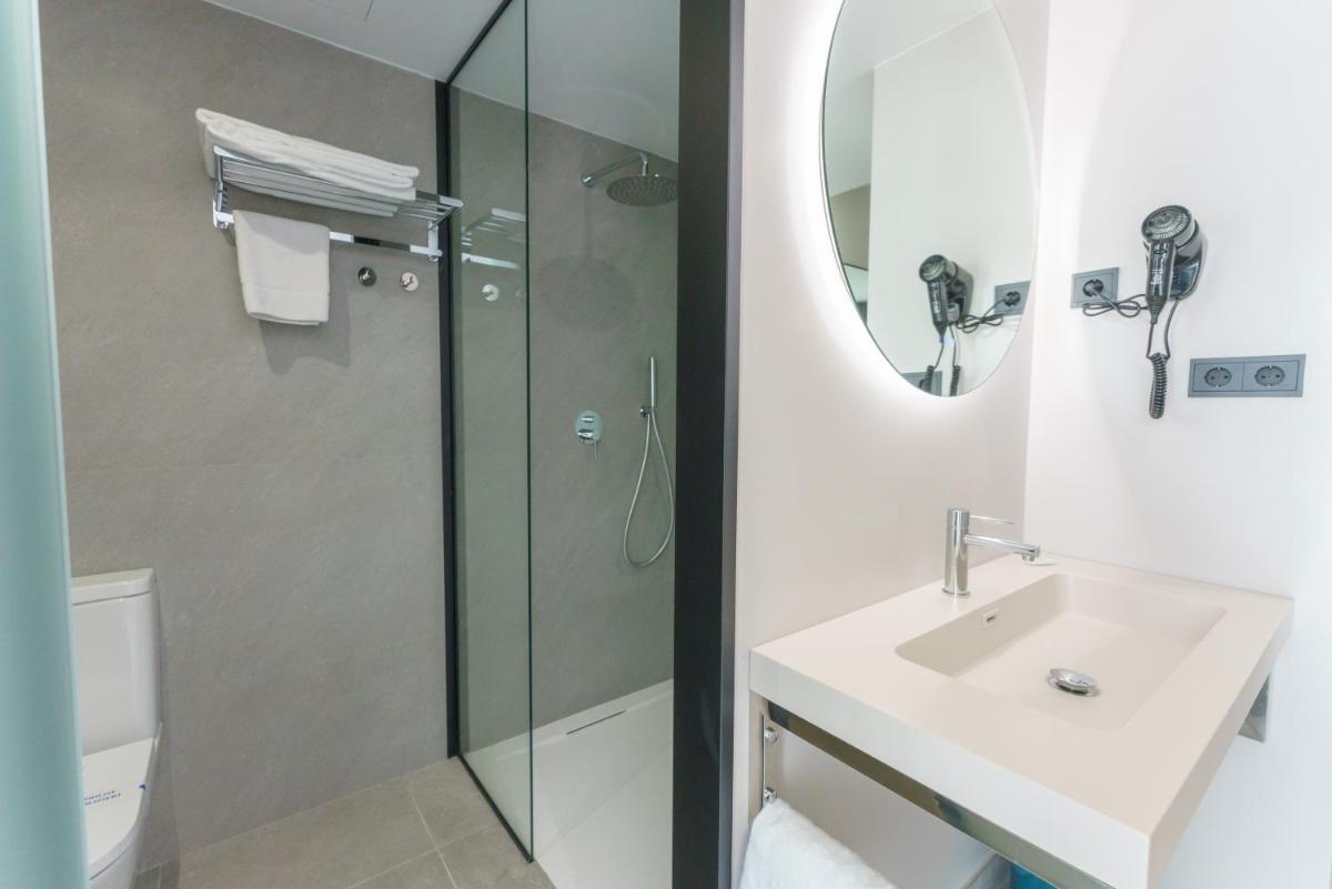 Un baño de DWO Les Palmeres