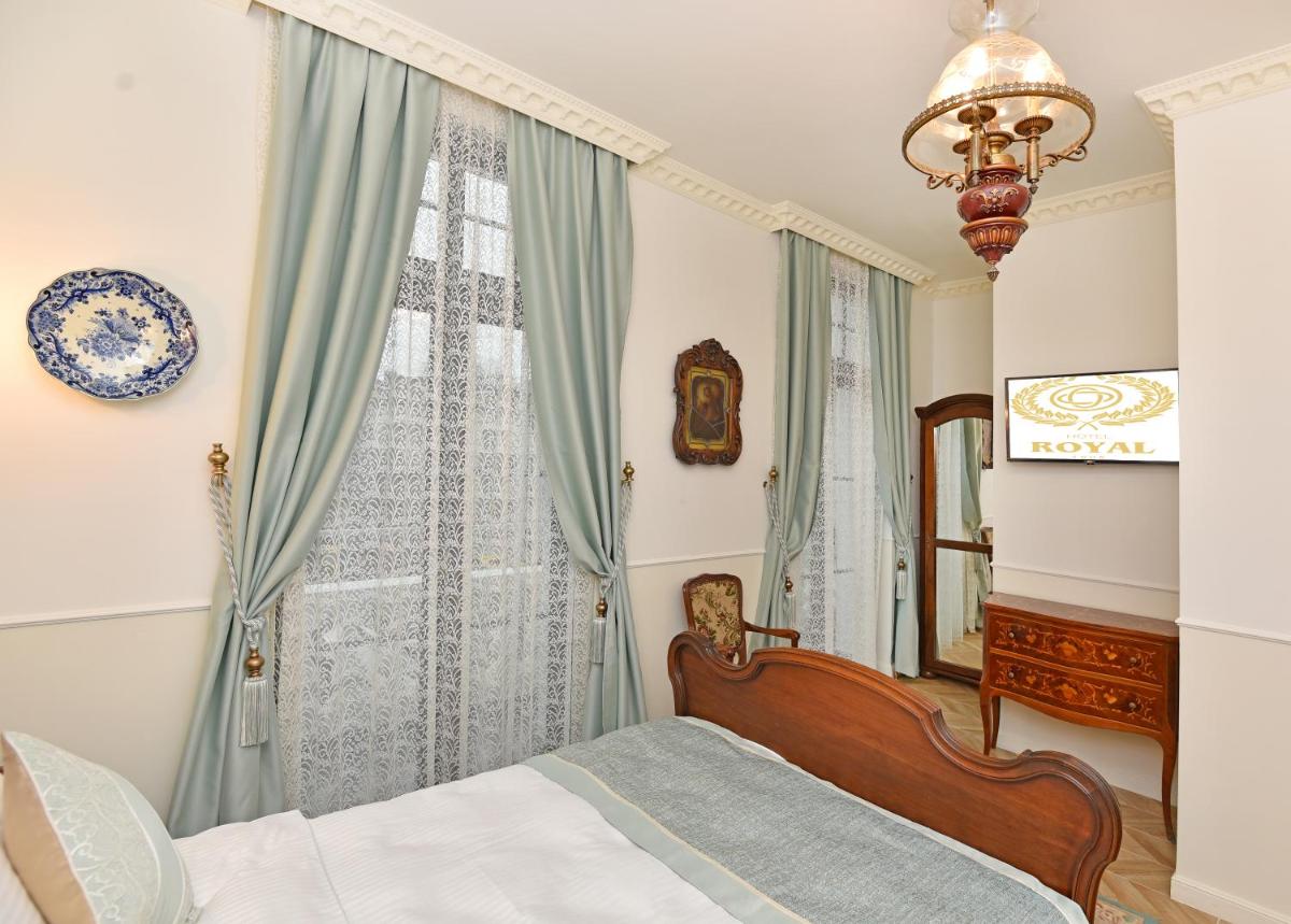 Royal Hotel - Housity