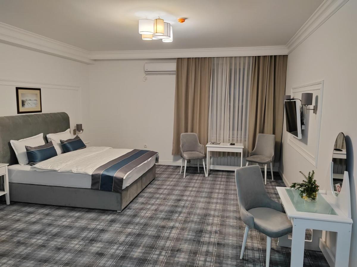 Hotel Mio City - Housity
