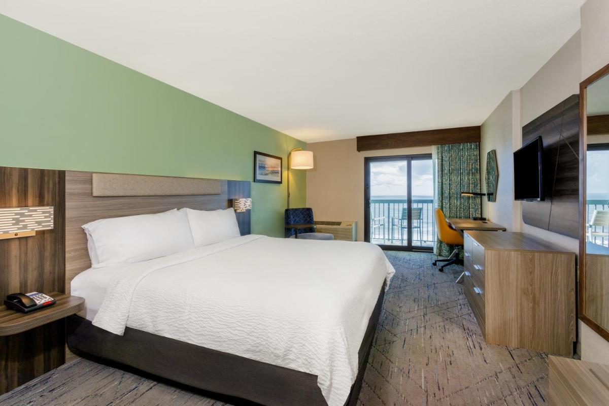 Holiday Inn Express & Suites Oceanfront Daytona Beach Shores, an IHG Hotel - Housity