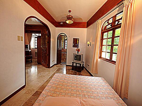 Blue Crystal Beach Resort - Housity