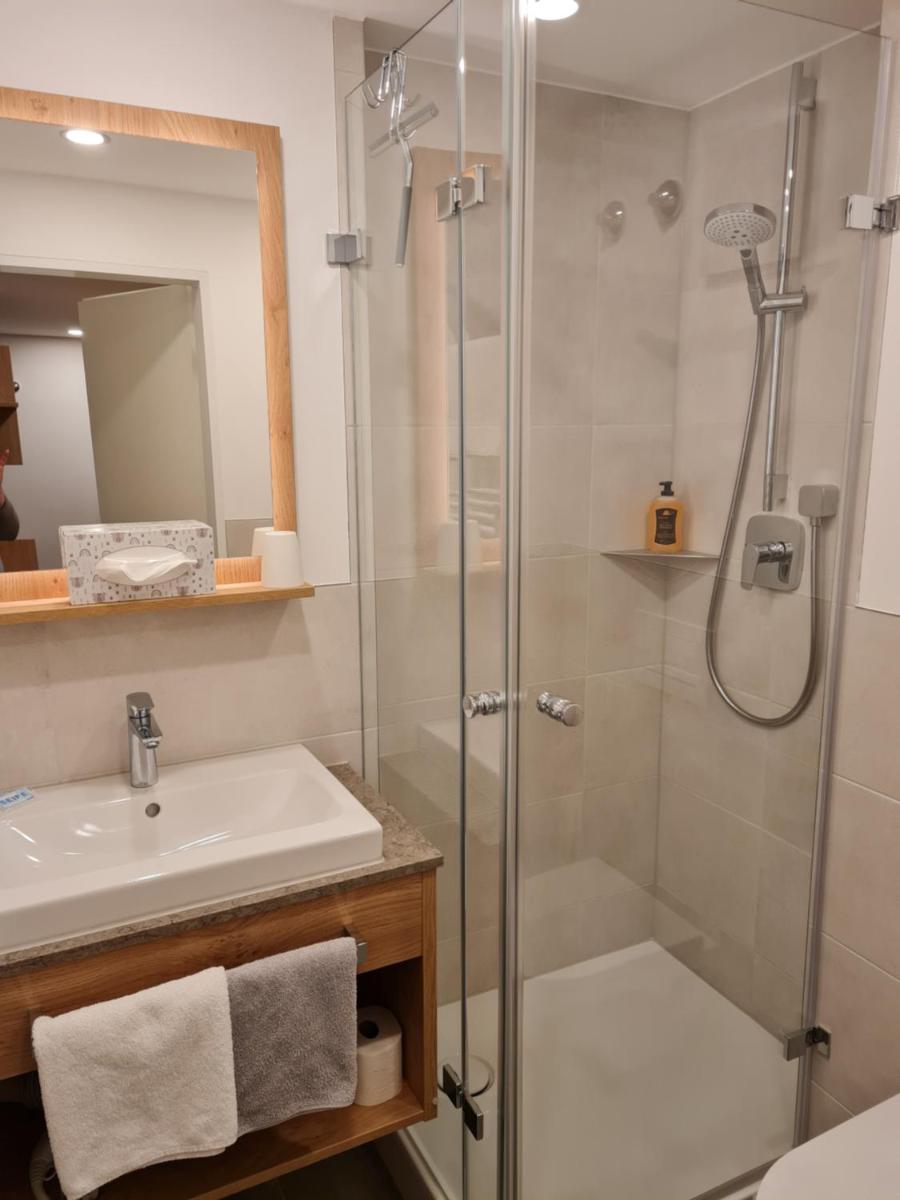 Hotel garni Sterff - Housity
