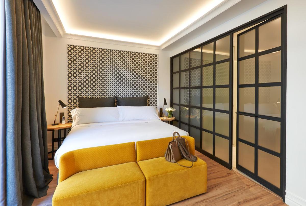 Cama o camas de una habitación en Serras Barcelona