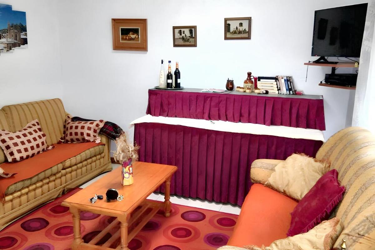 Welcoming House in Burgos with Terrace and City View - Housity