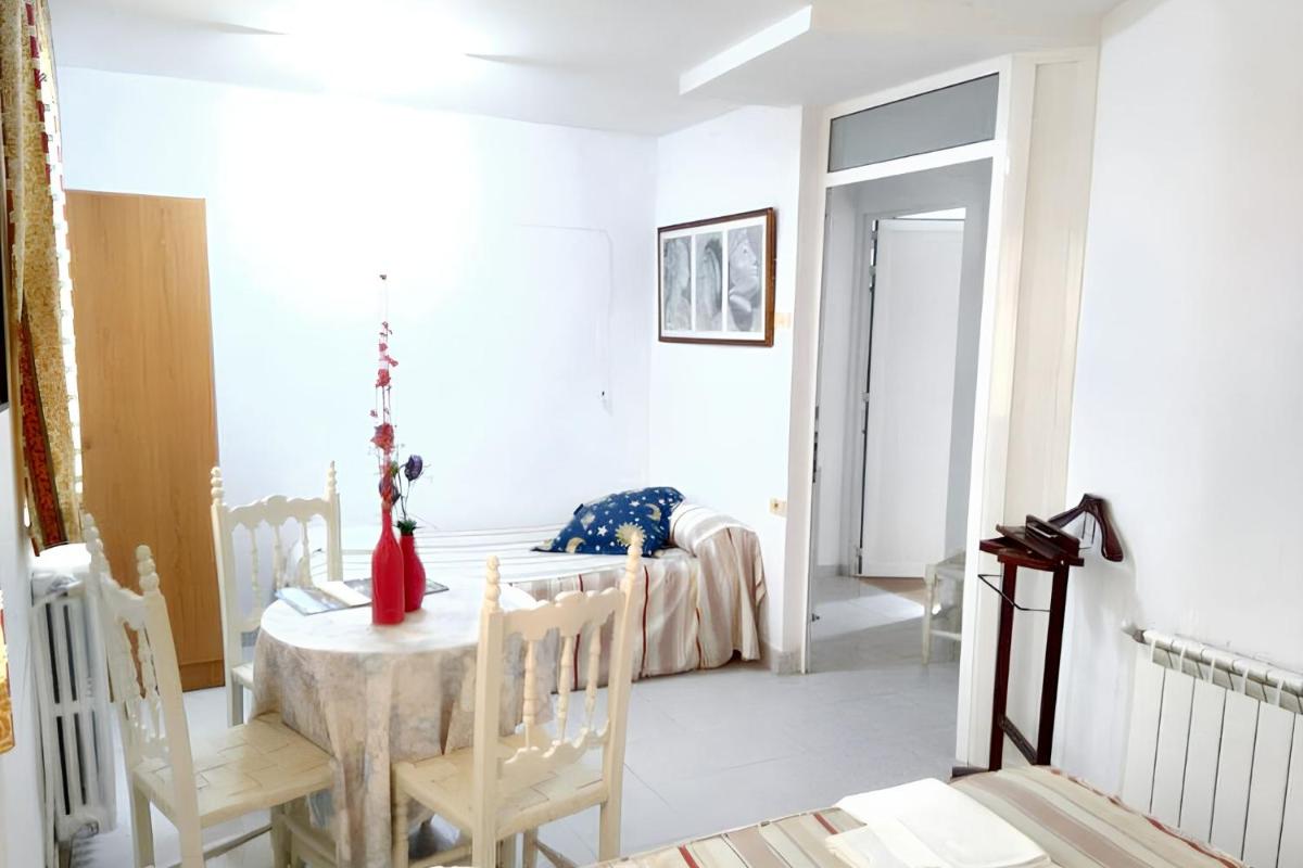 Welcoming House in Burgos with Terrace and City View - Housity