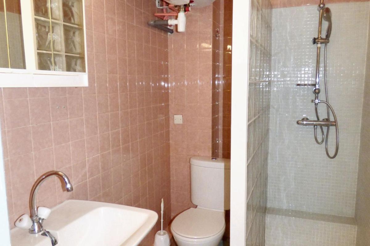 Studio charmant dans Brioude – 25 m² avec terrasse et parking - Housity