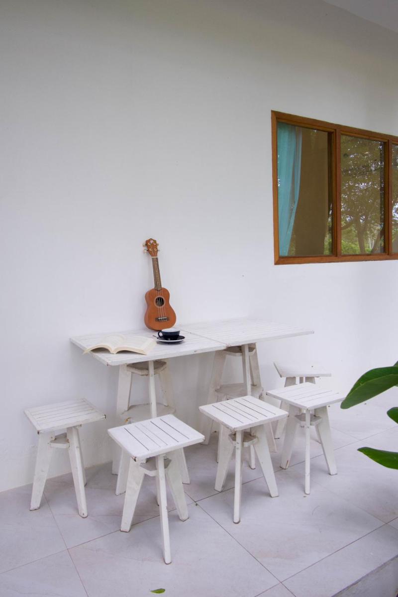 Issara Beach Resort Beachfront - Housity