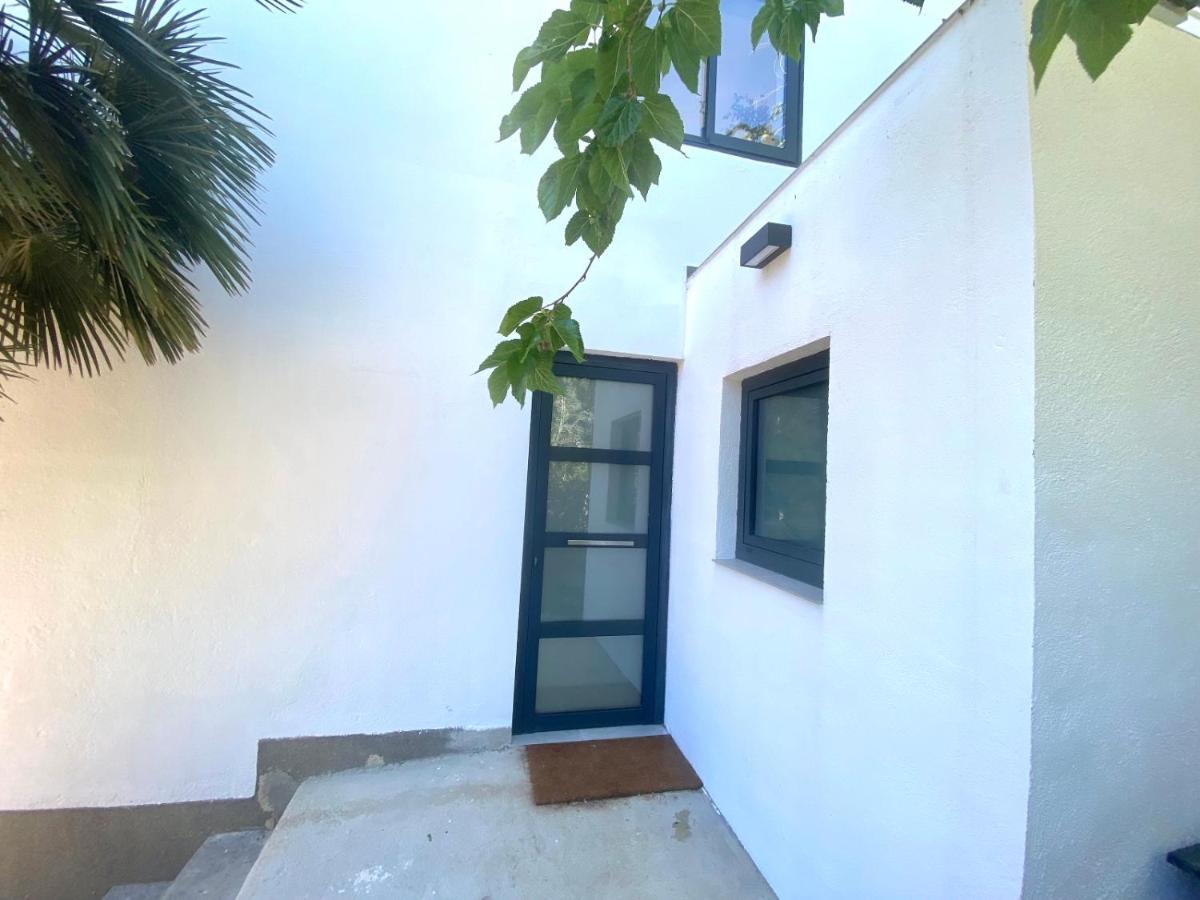 Pandi's Place - Housity