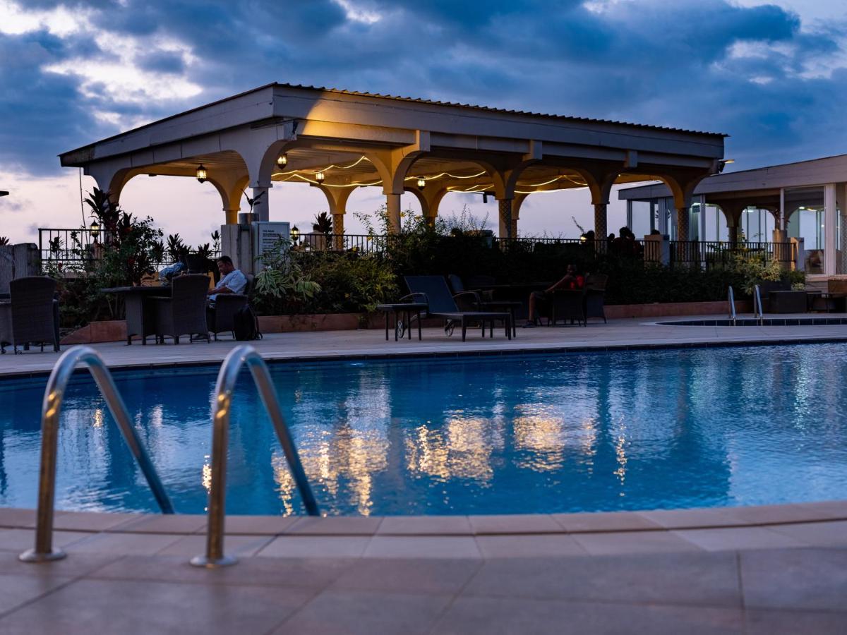 The Country Lodge Hotel - Hizvo