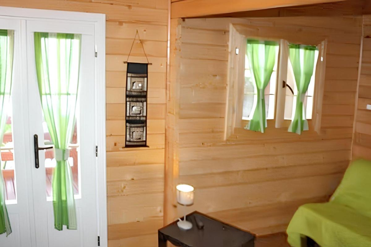 Bungalow charmant a Vincendo avec piscine partagee - Housity