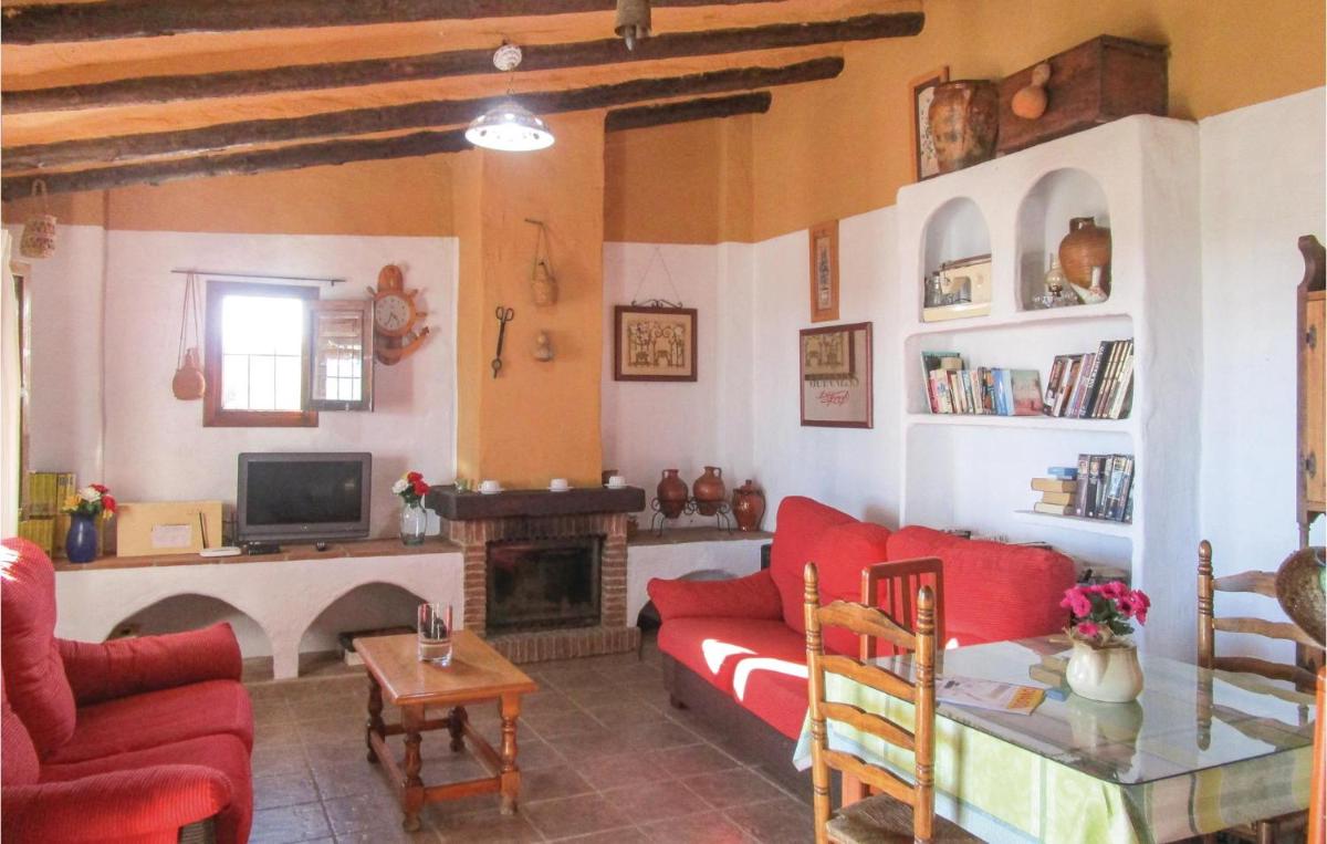 2 Bedroom Amazing Home In Frigiliana - Housity