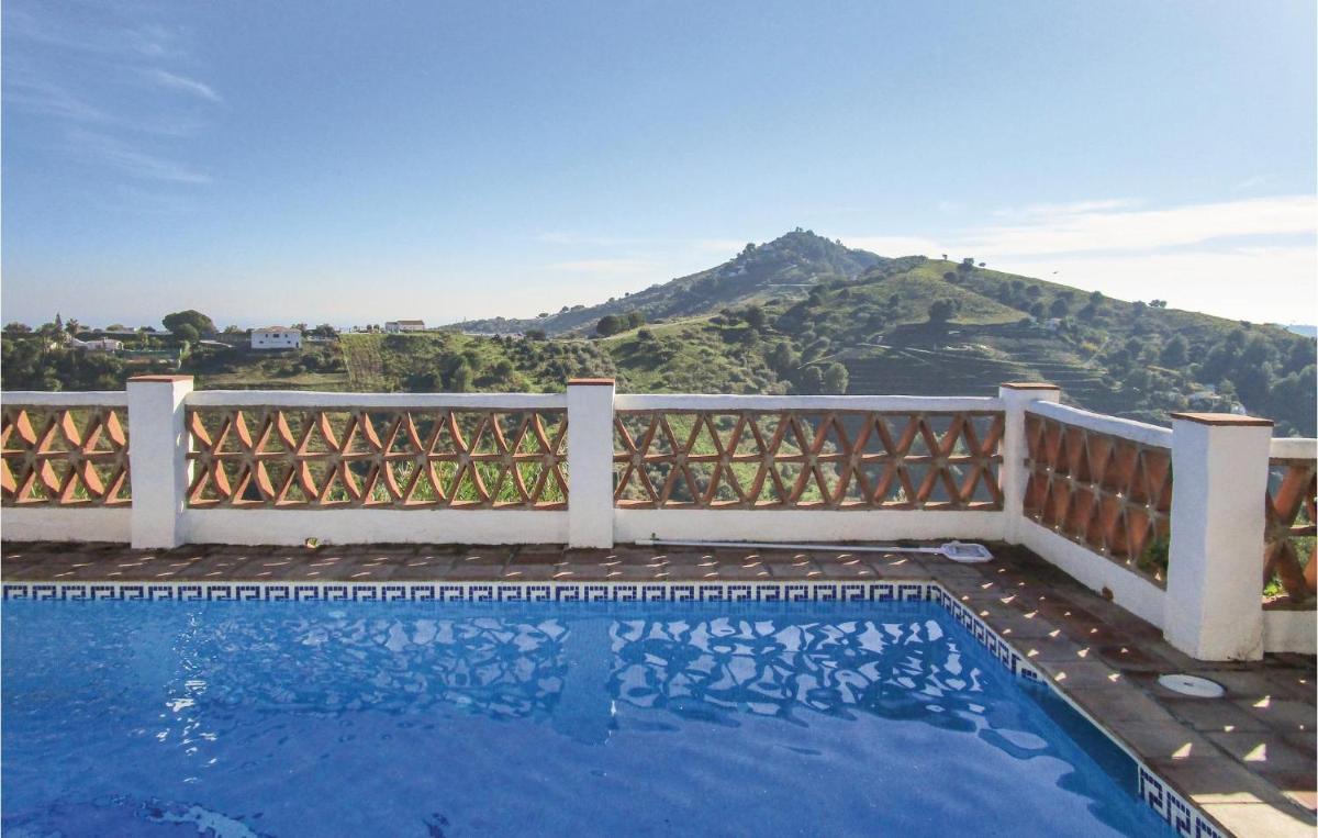 2 Bedroom Amazing Home In Frigiliana - Housity