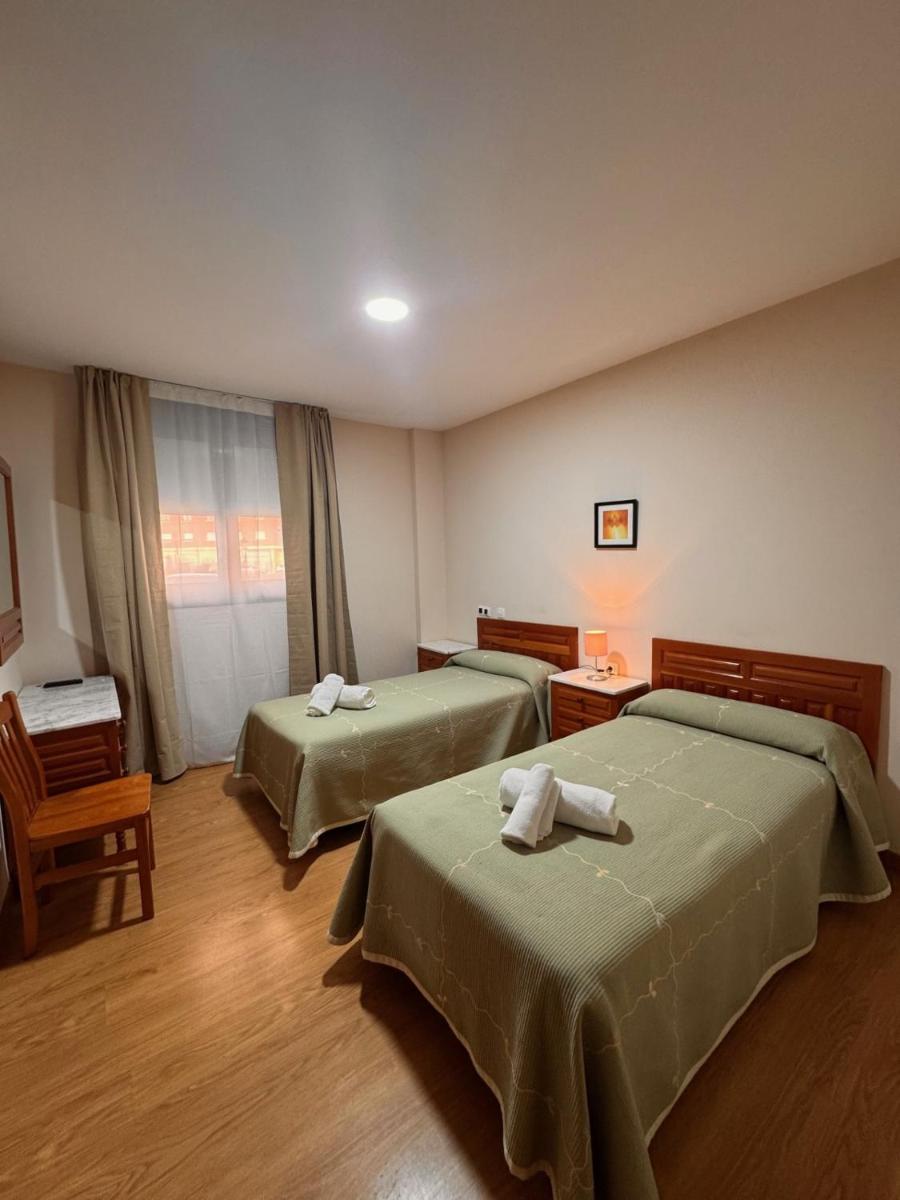 Hostal Merindades - Housity