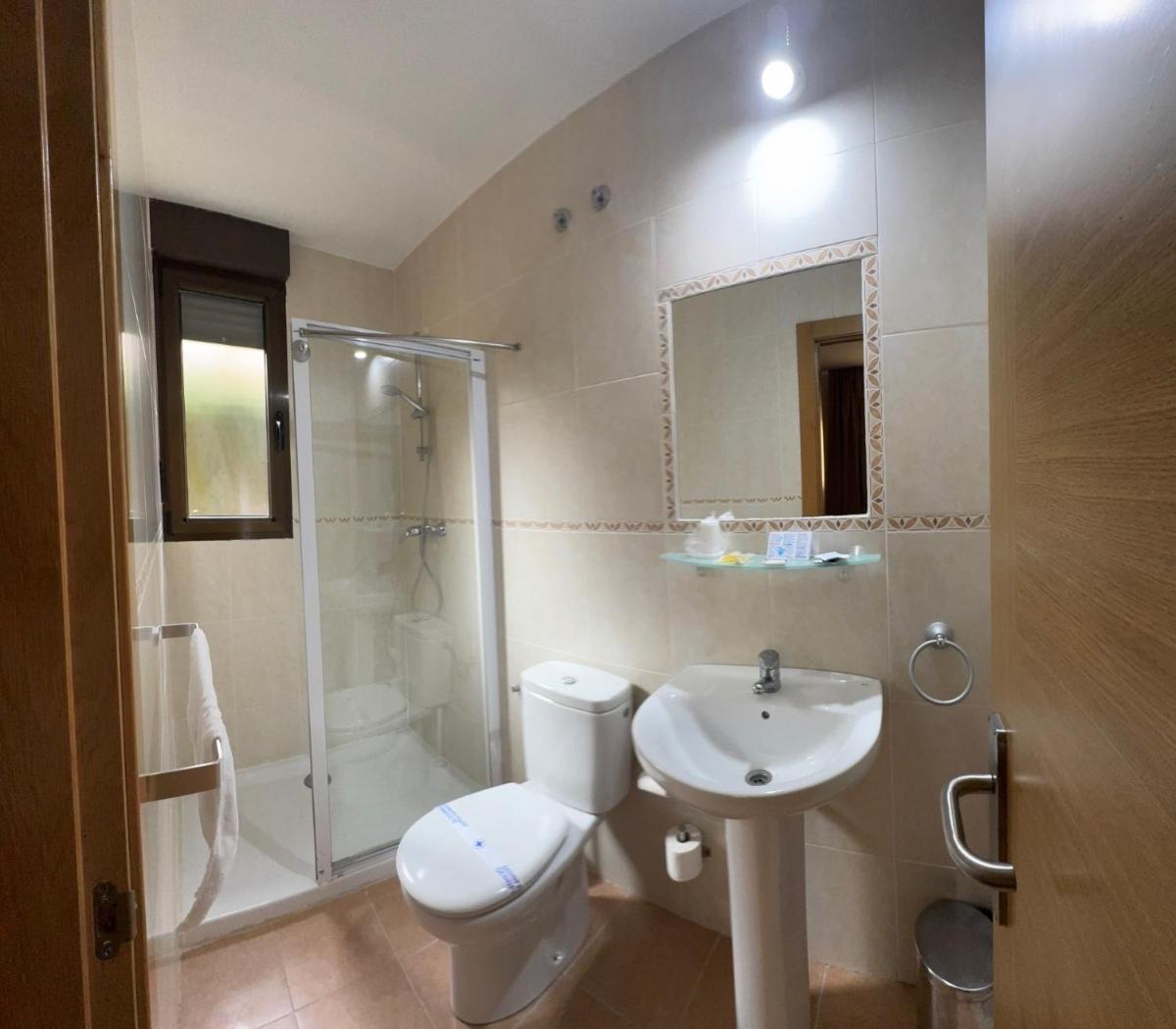 Hostal Merindades - Housity